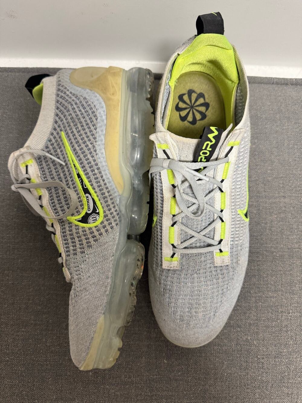 Nike Air Vapormax 2021 Flyknit Sneakers Shoes Grey Volt Black DH4085 001 Sz 11.5